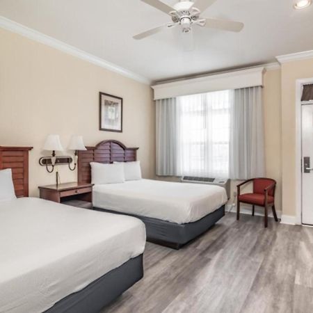 Litchfield Beach & Golf Resort Экстерьер фото
